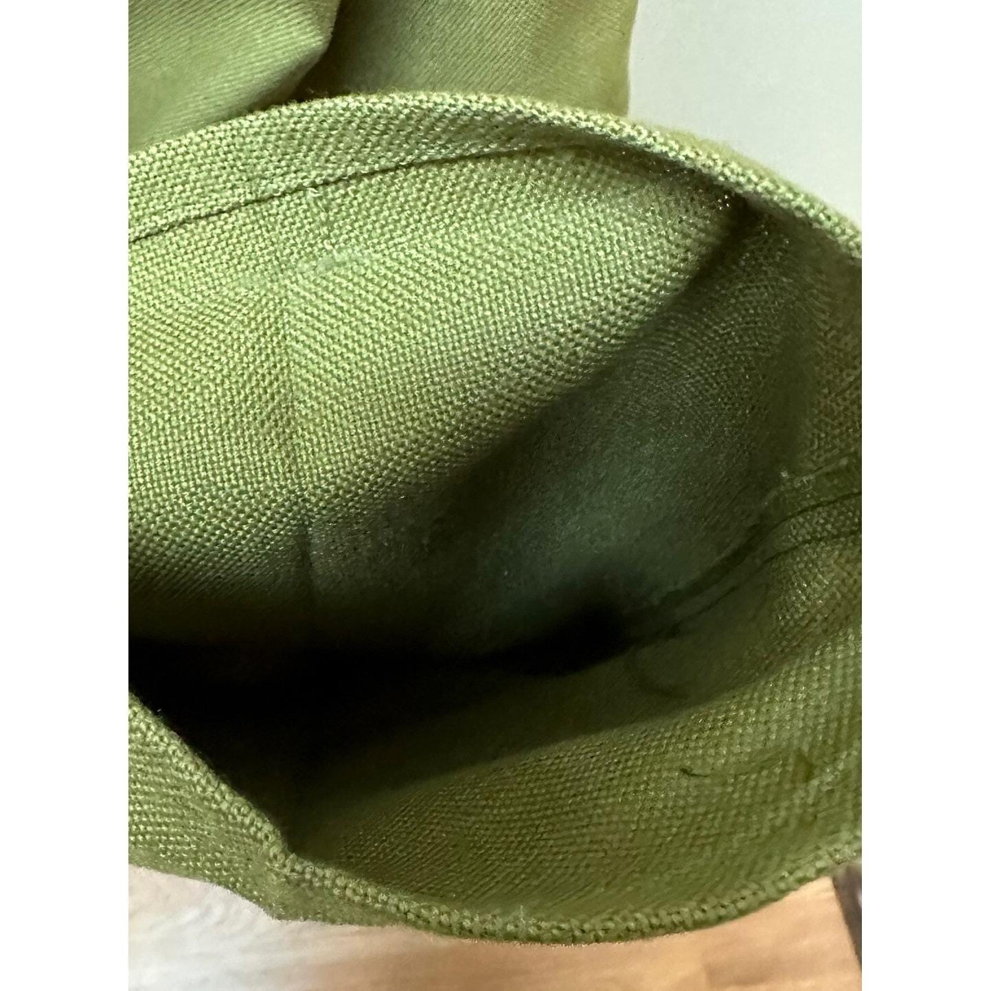 Vtg Levi’s for Gals Sta-Prest Big E Avocado Green Pants Jeans 27″ Waist NOS