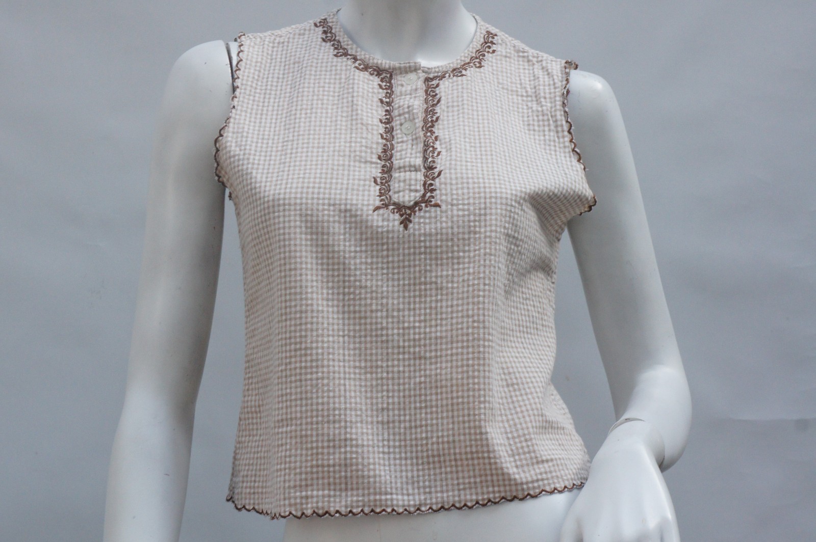 Vintage 90s 50s Style Embroidered Brown and White Gingham Top Sleeveless Blouse