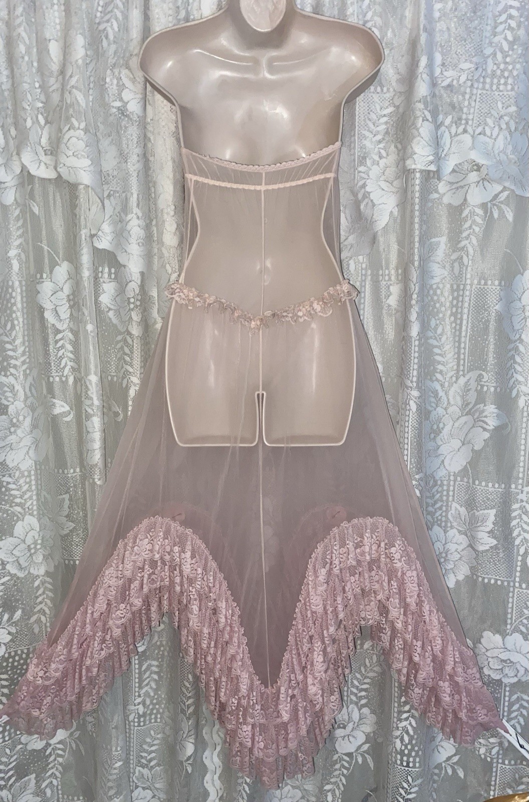 VTG M Dusty ROSE Pink SALOON GIRL Burlesque Lace Top Chiffon Nightie Nightgown