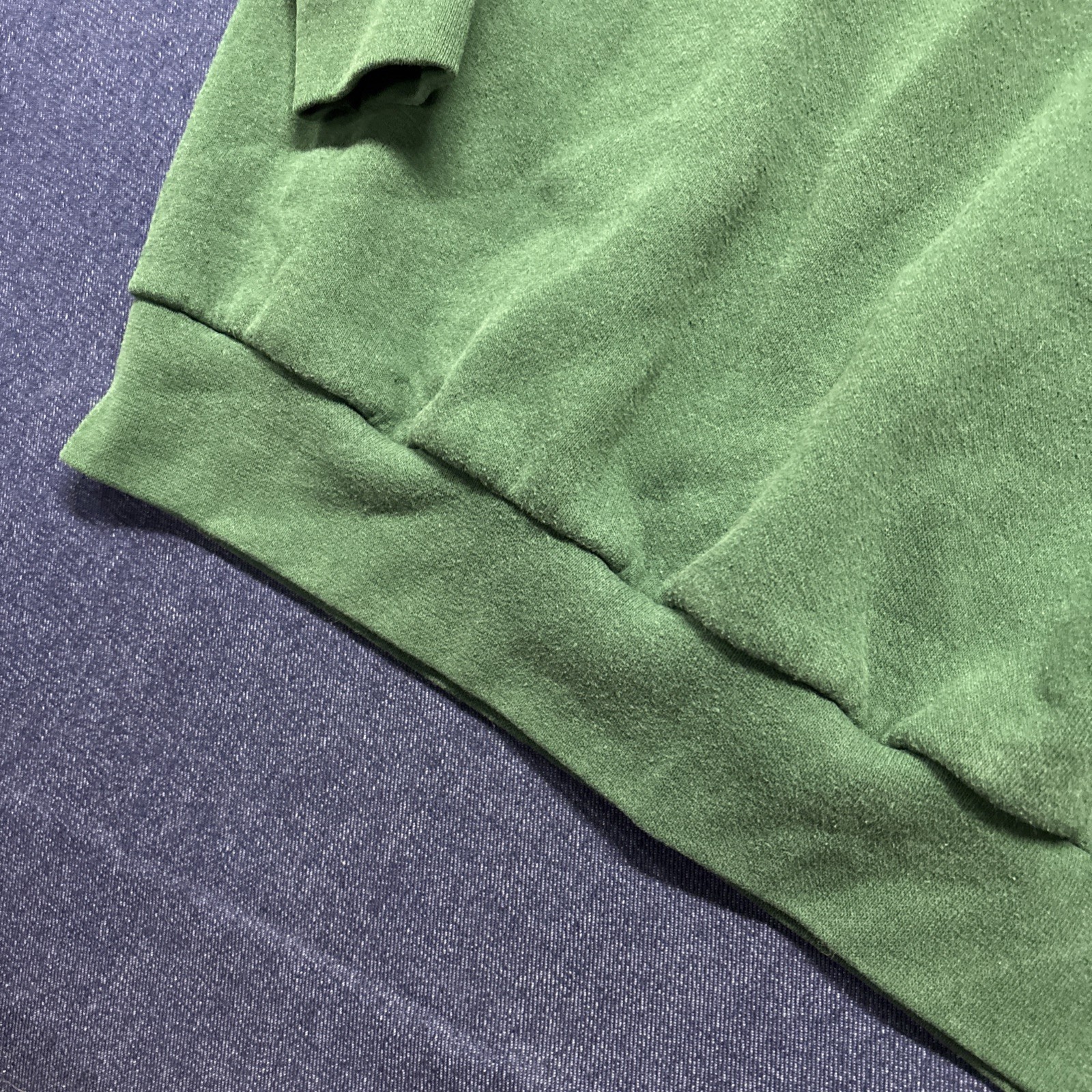 Vintage 90s Endless Designs Embroidered Cat Sweat Shirt Green L USA
