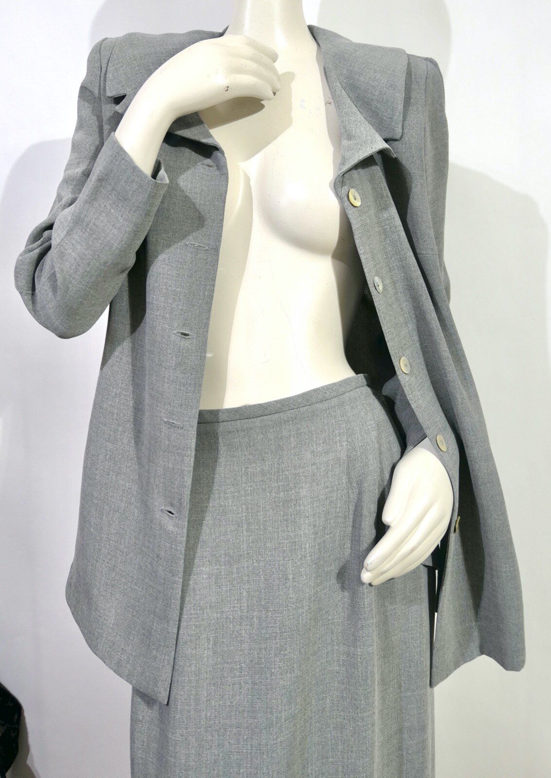 Vintage 90s Fattaneh Bahari Classic Polished Suit Midi Skirt Jacket Soft Gray 8