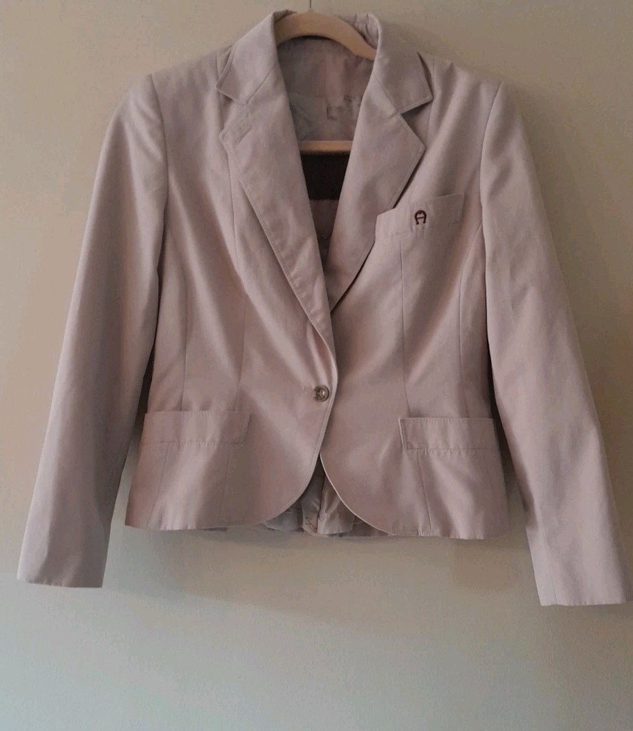 Vintage Etienne Aigner Tan Short Blazer Jacket Women Size 8 Lined Academia READ