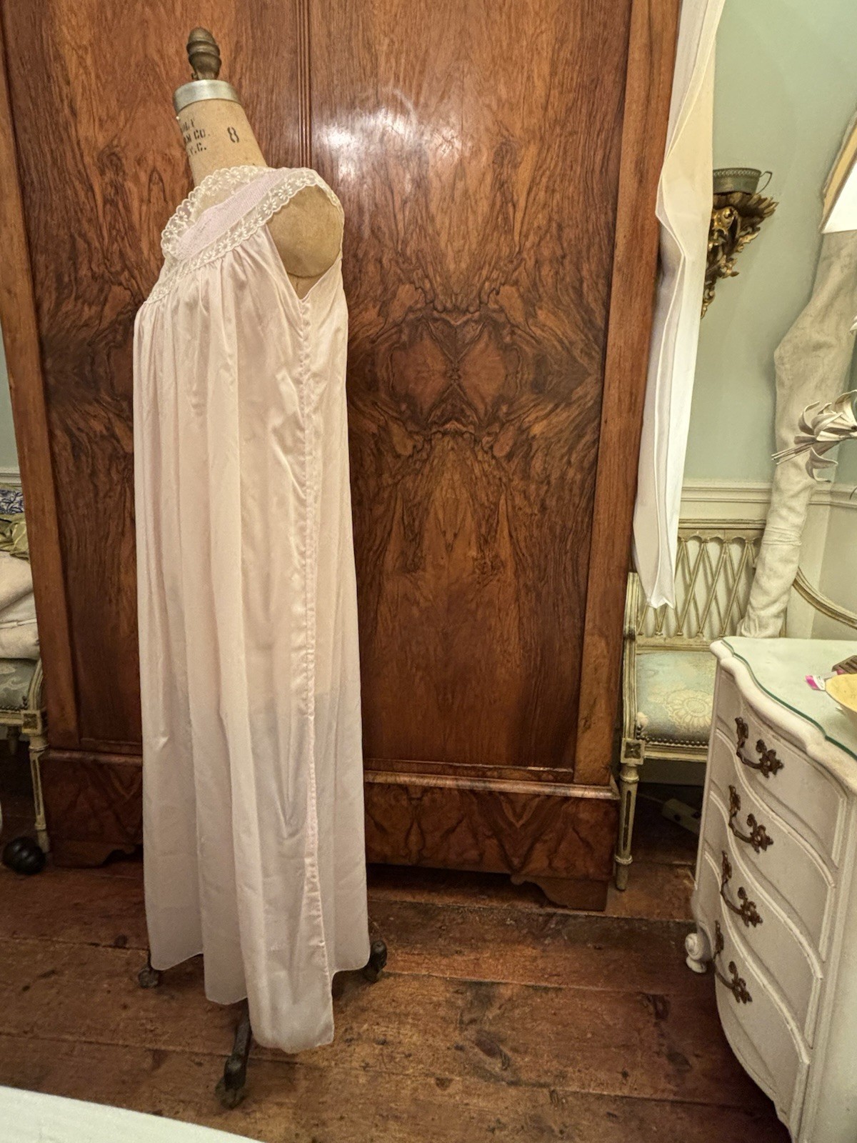 Vintage Italian Nightgown Housecoat Pale Lilac Lace Made in Italy
