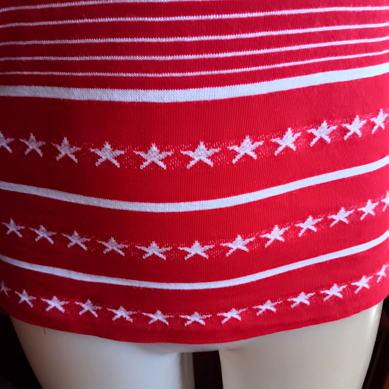 True Vintage Tank Top Small 1970s Red Star Print by Bobbie Brooks Shirt Hippy