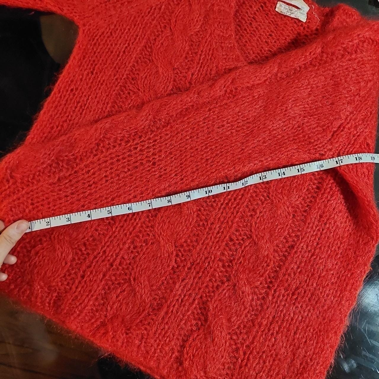 Vintage red 72%wool 20 mohair made in Italy cable knit sweater.