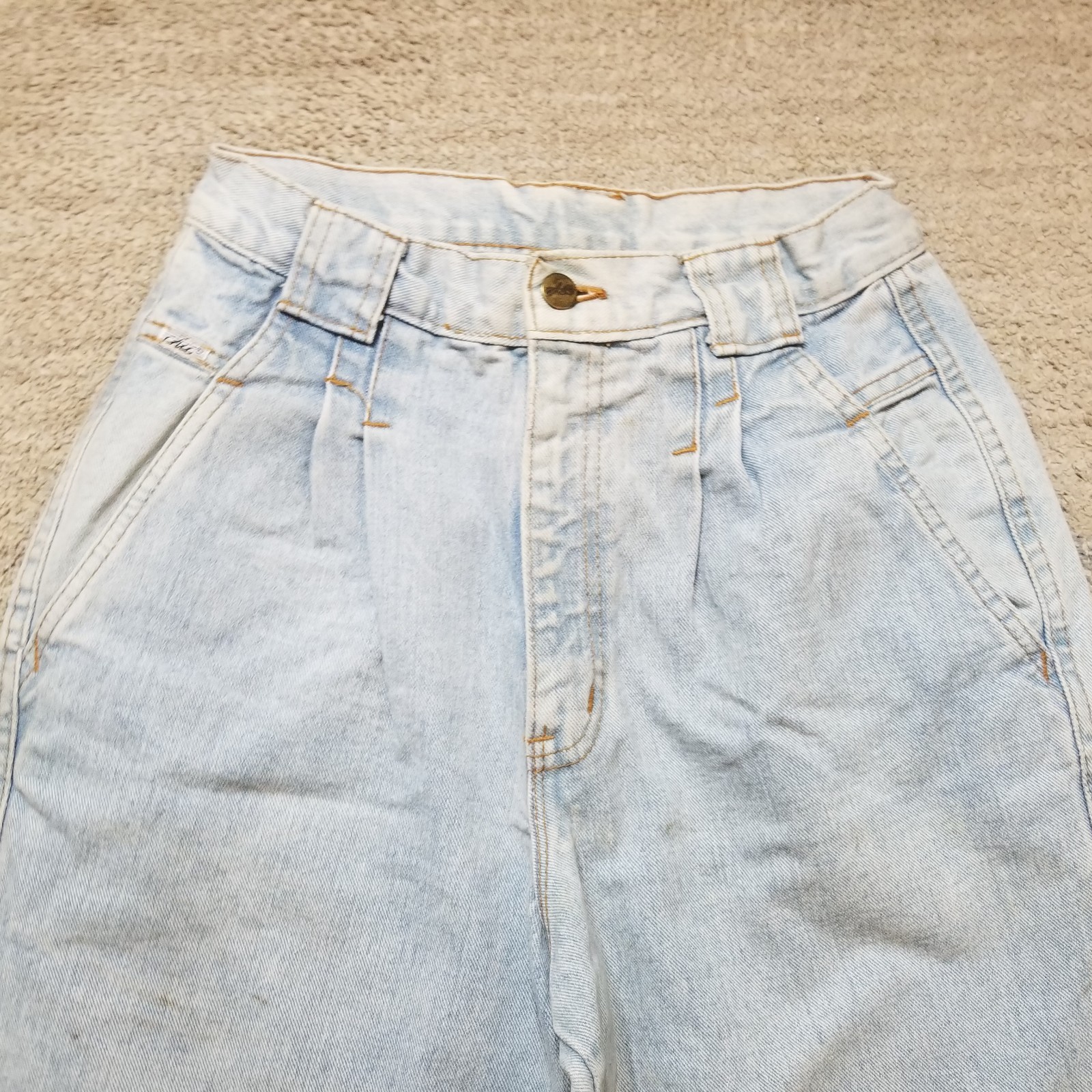 VTG Chic Jeans Womens 25×28 Pleated High Waist Tapered Mom Light Wash USA 80s