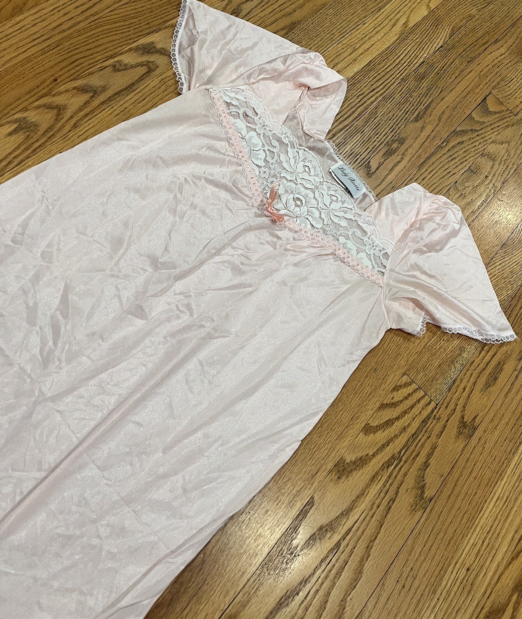 Vtg Lady Ronte’ Peachy Pink Nylon Nightgown Floral Lace Inset sz M USA *READ*