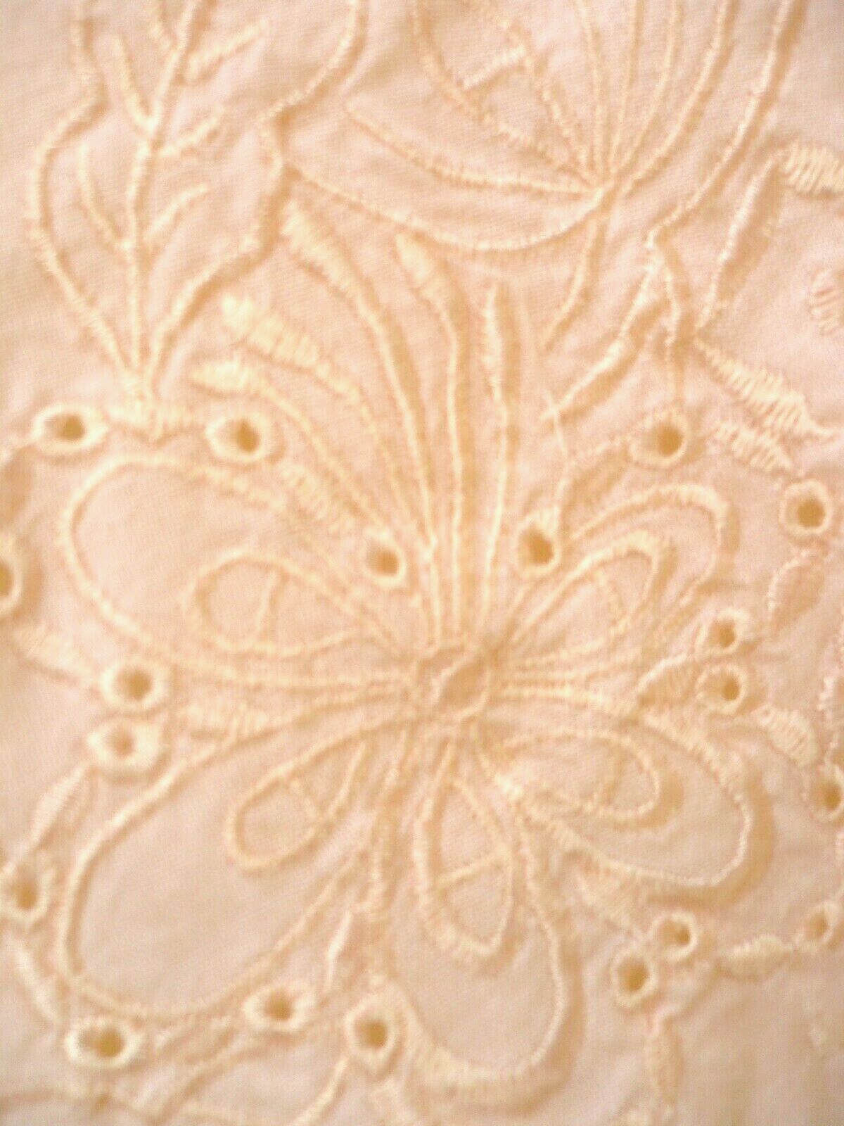 VTG DIVA BRAND M L PEACH PINK EMBROIDERED BUTTON DOWN SHORT SLEEVE BLOUSE WOMEN