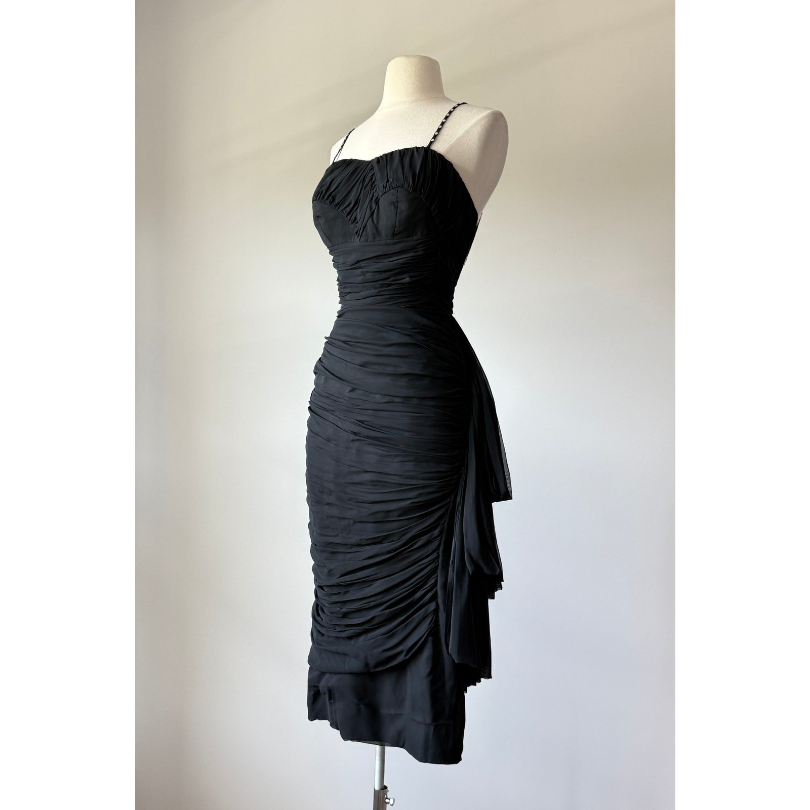 Vintage 1950s Black Chiffon Bombshell Cocktail Wiggle Party Dress XS/S
