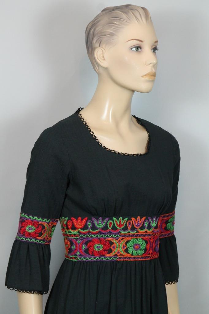 Vtg 70s RUTH NORMAN for GAY GIBSON Ethnic Embroidered Black Fit Flare Dress 9