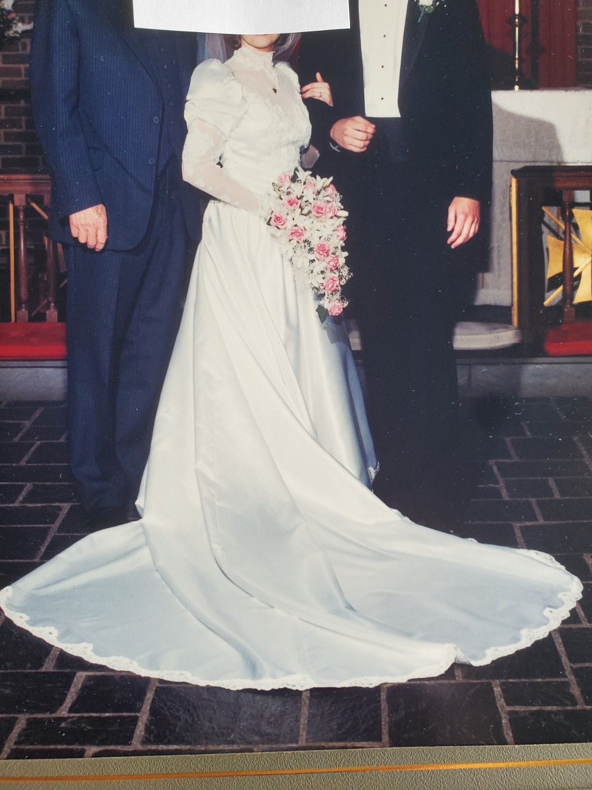 EVE OF MILADY VINTAGE 80’s WEDDING GOWN -LONG TRAIN SIZE 2 Puff Sleeve Beaded