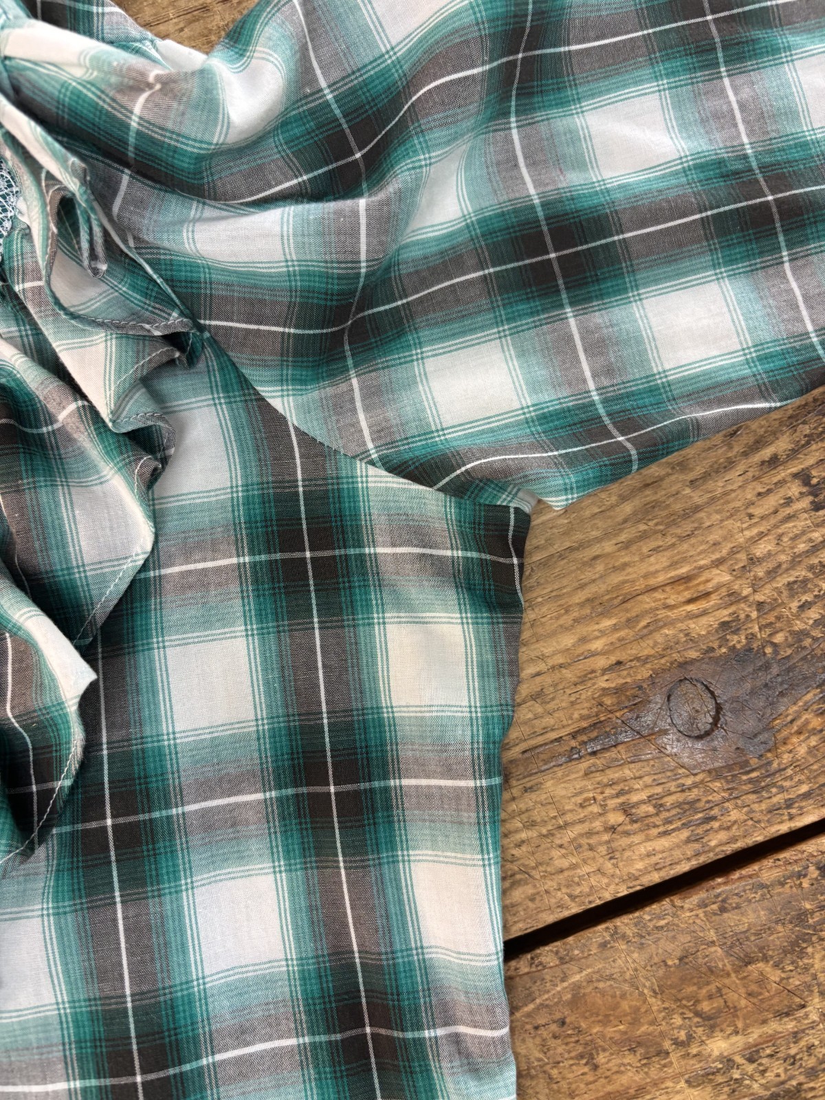 Vintage Women’s Kenny Rogers Green Plaid Ruffled Western Snap Button Shirt