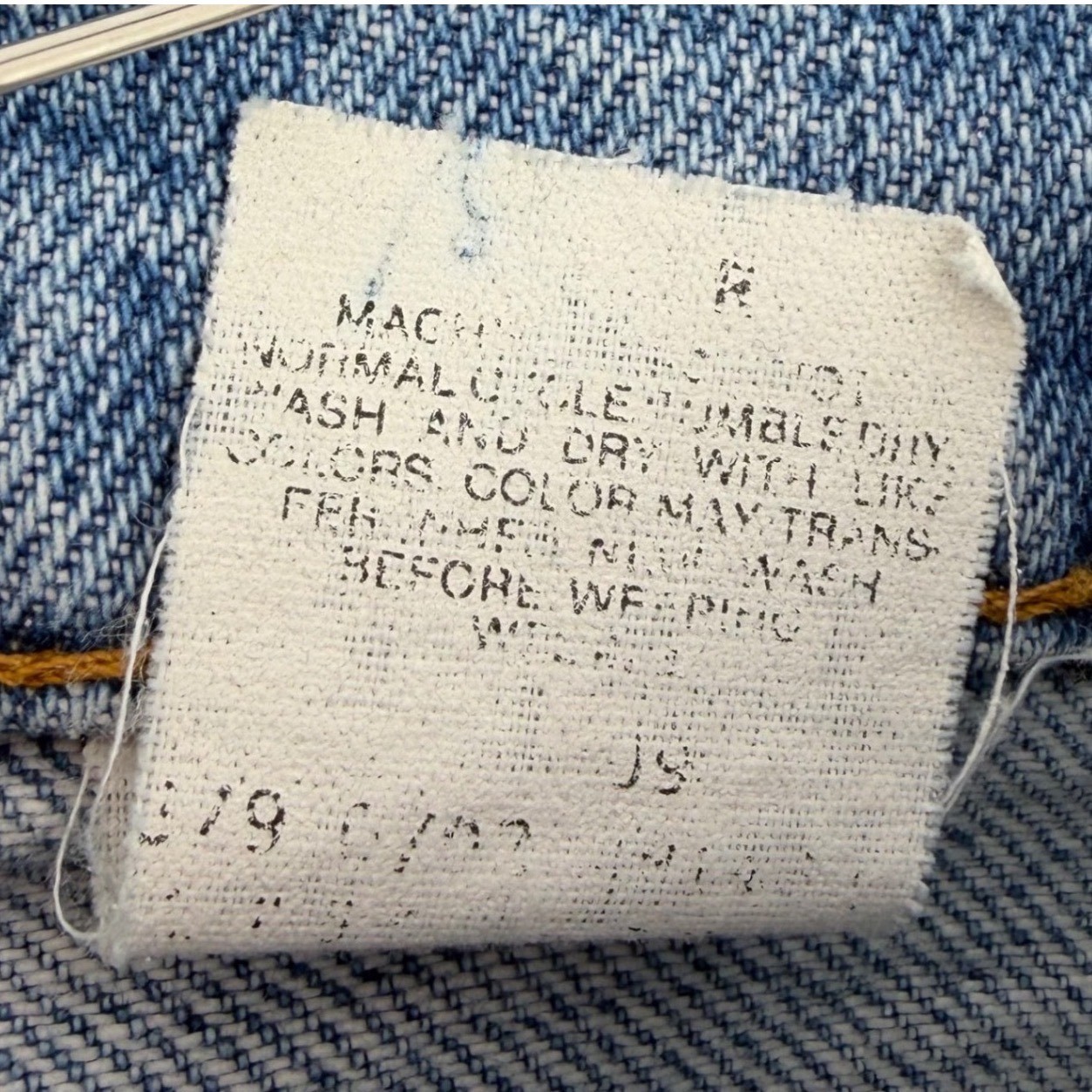 Levi’s Jeans Women 5 Blue High Rise Tapered Leg Made in USA Vintage