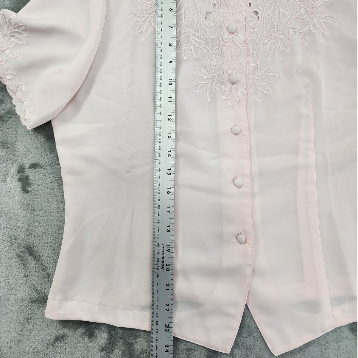 Vintage Christie & Jill Top Womens M/L Pink Pastel Embroidered Floral Button Up