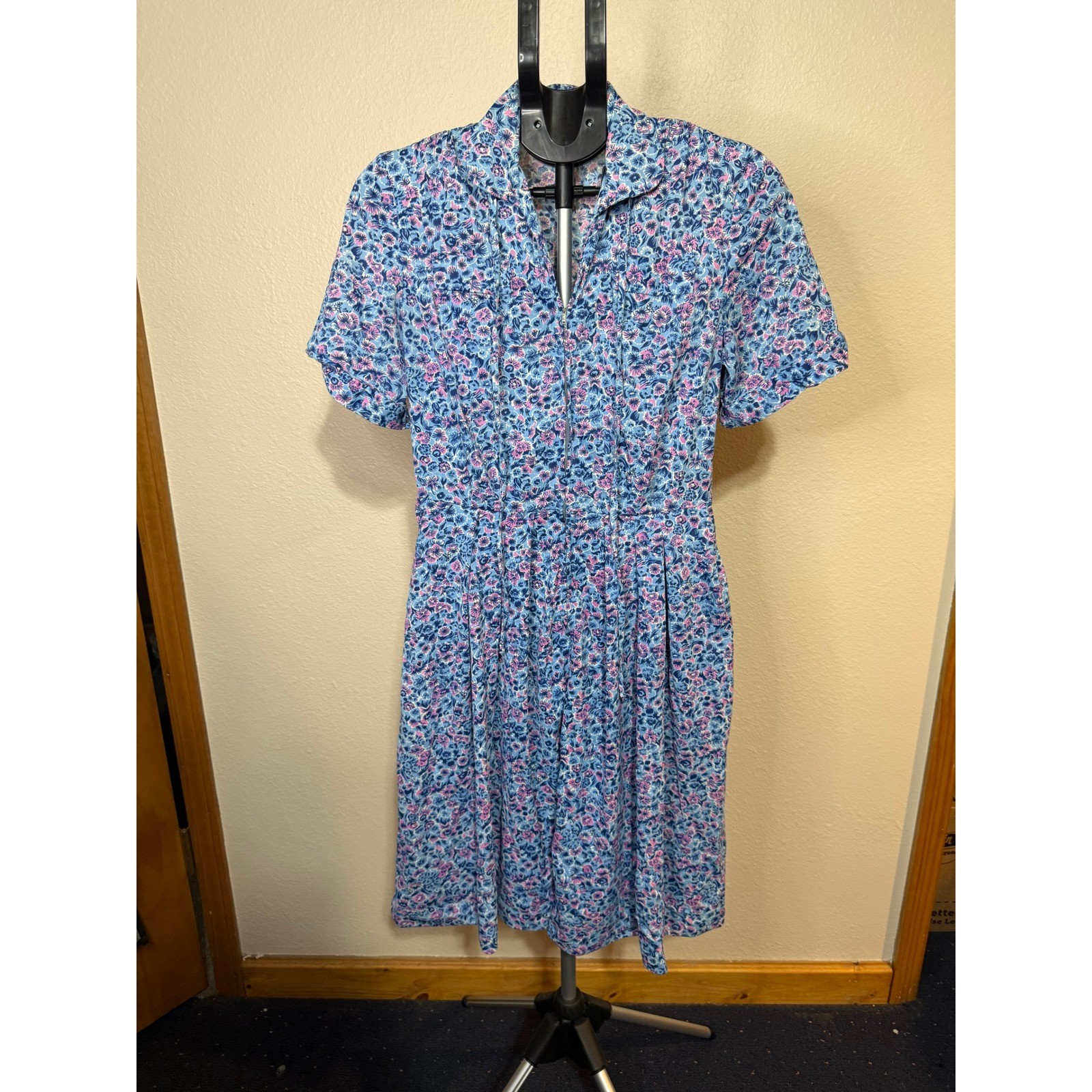 Vintage Shelton Stroller Floral Shirt Dress Blue Pink Zip Front Mid Length 14.5