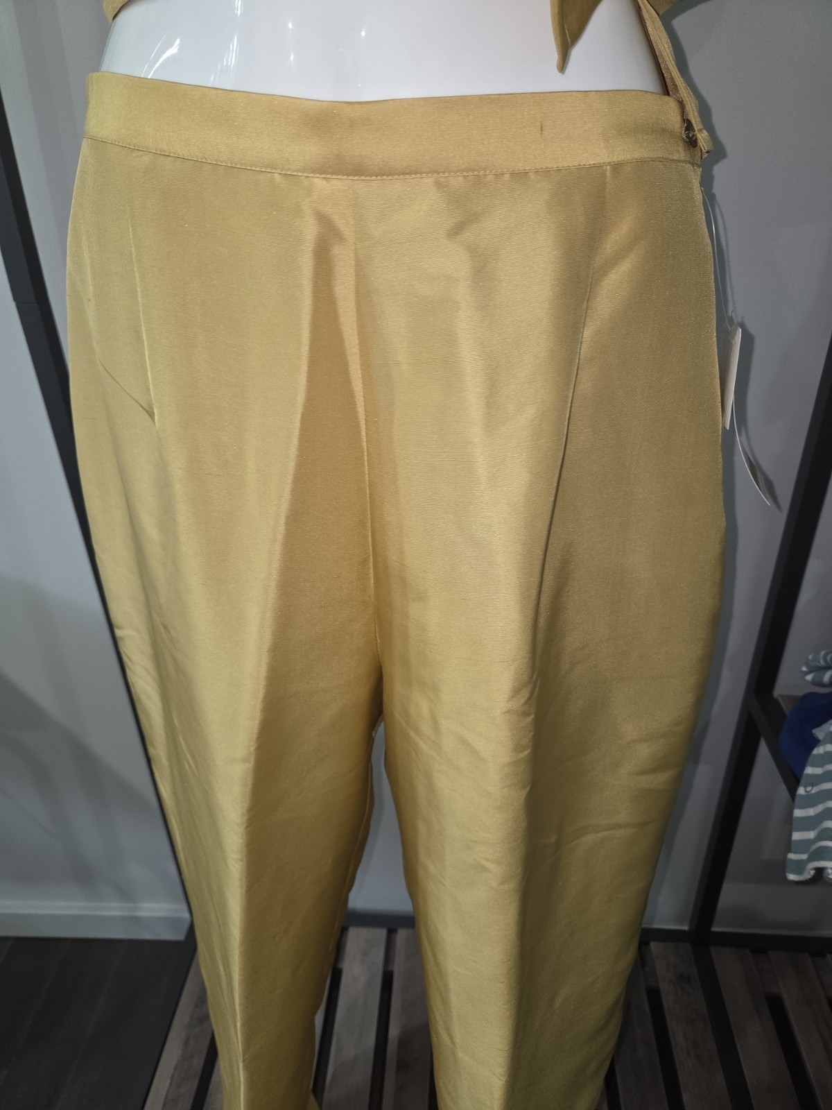 Vintage sz 8 Poetic Petite Gold Silk Outfit Sheer Pineapple Blouse Shell Pants