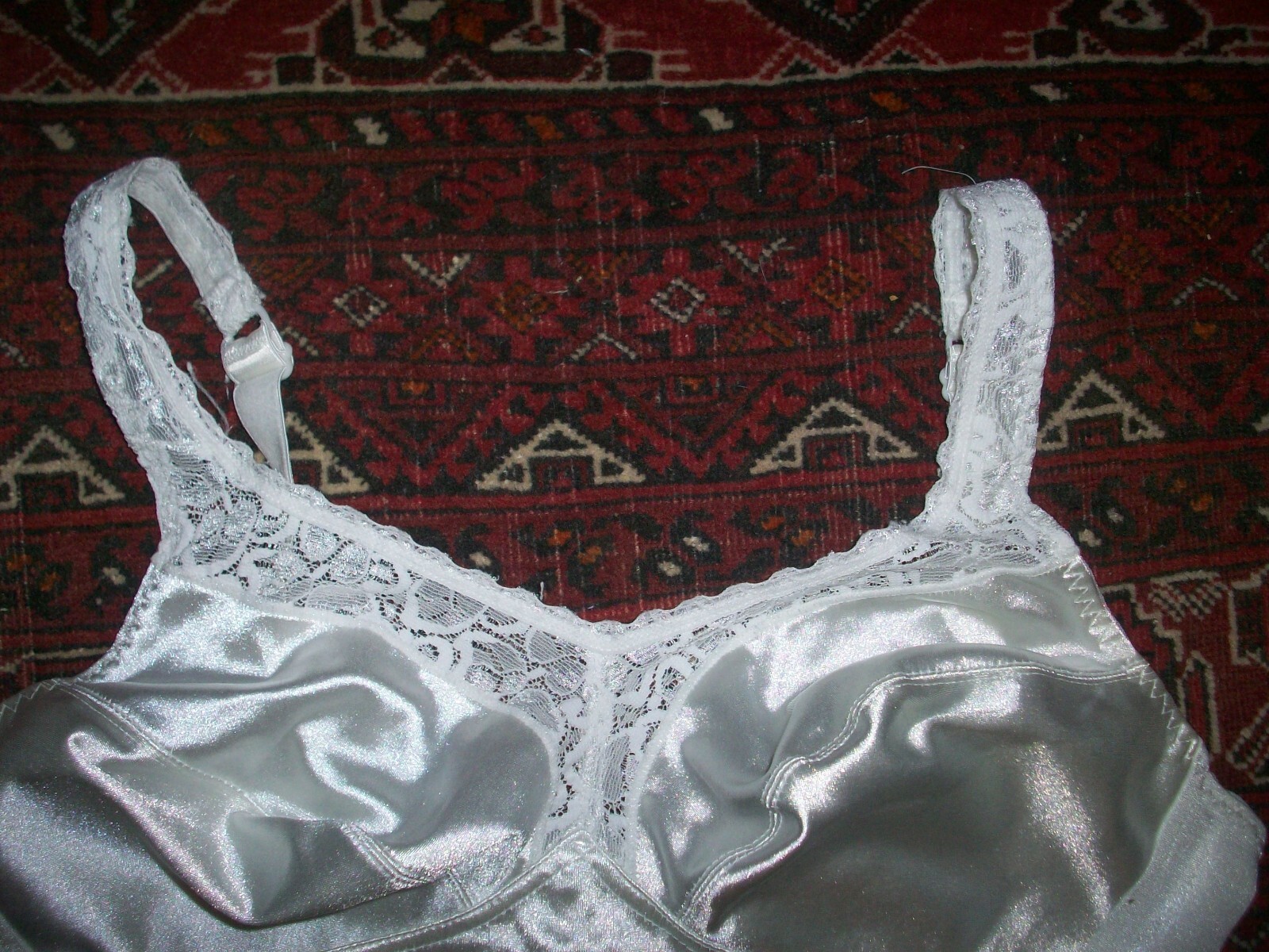 Playtex Collection Bra White Lace Trimmed Not Padded #4251 Sz 36D Made in USA