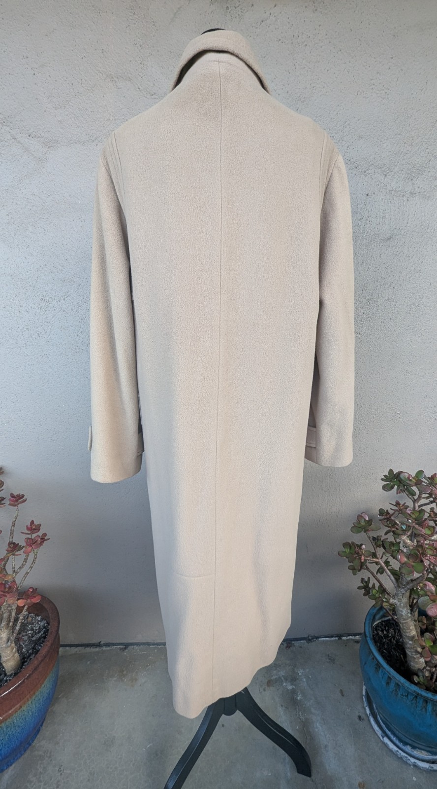Vintage | Beige Belted Wool Overcoat | Fits Medium to Large