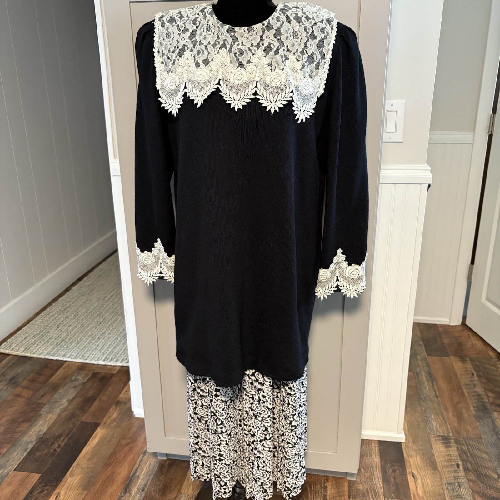 Jeffrey & Dara Vintage 80s Black & White Crochet Lace Dress Sweater 2 Pc Peasant
