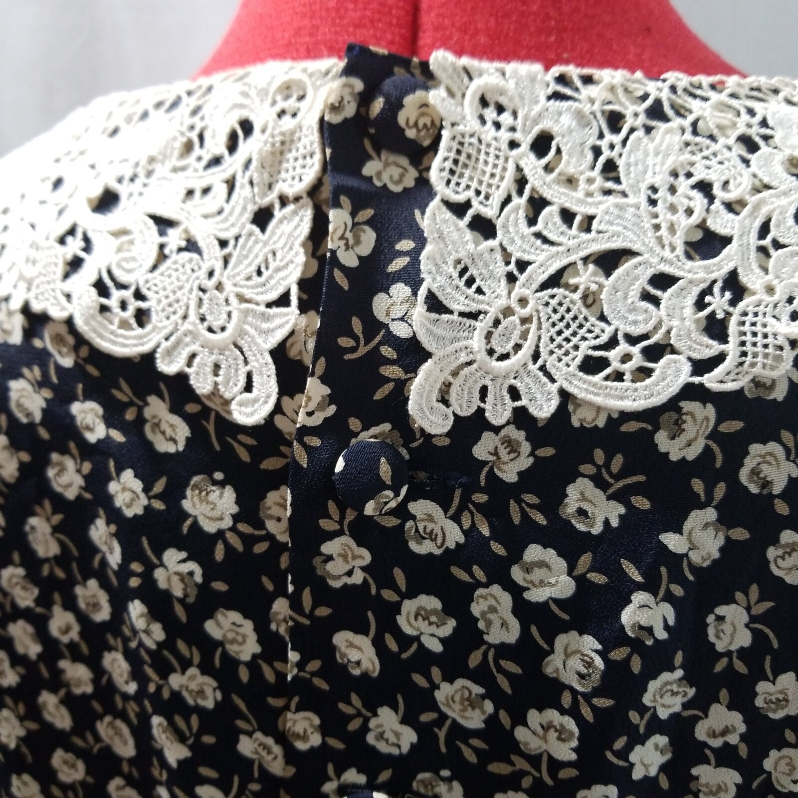 Floral Vintage Dress with Lace Collar Made in Japan Navy Blue