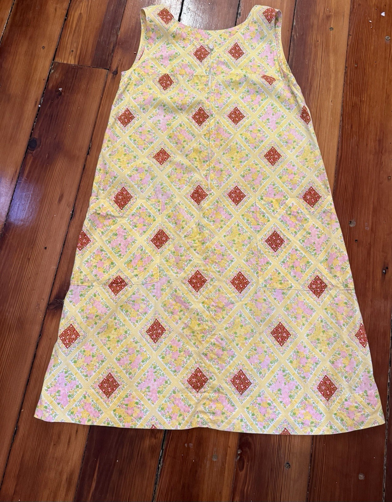 Vintage 1960s Women’s Homemade Shift House Dress Yellow W/ Flowers