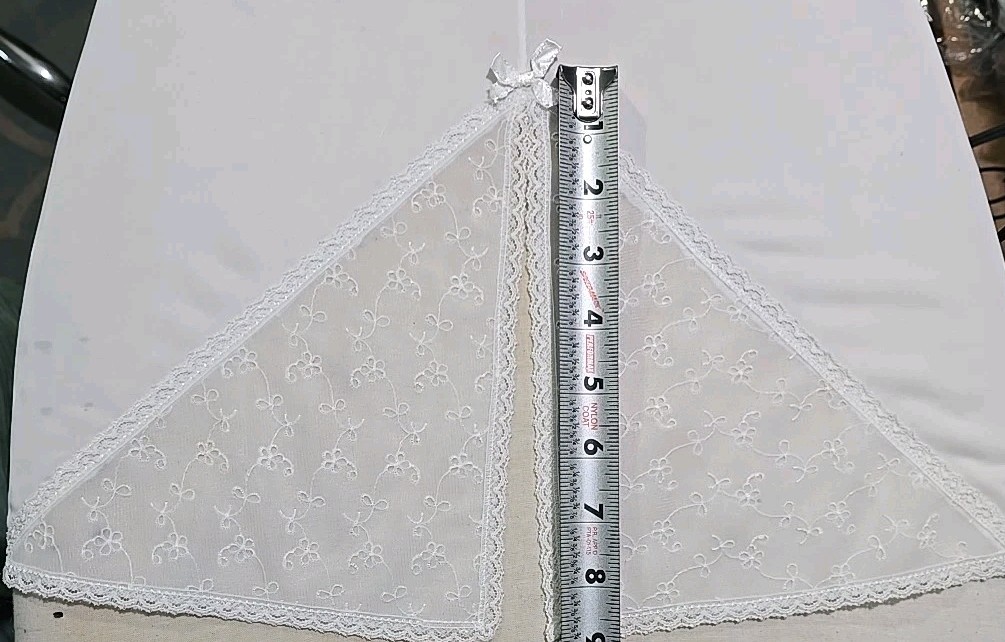 Half Slip Supple Sofr Vintage Nylon Lacy Lace Waistband 26″-32″ Length 25″