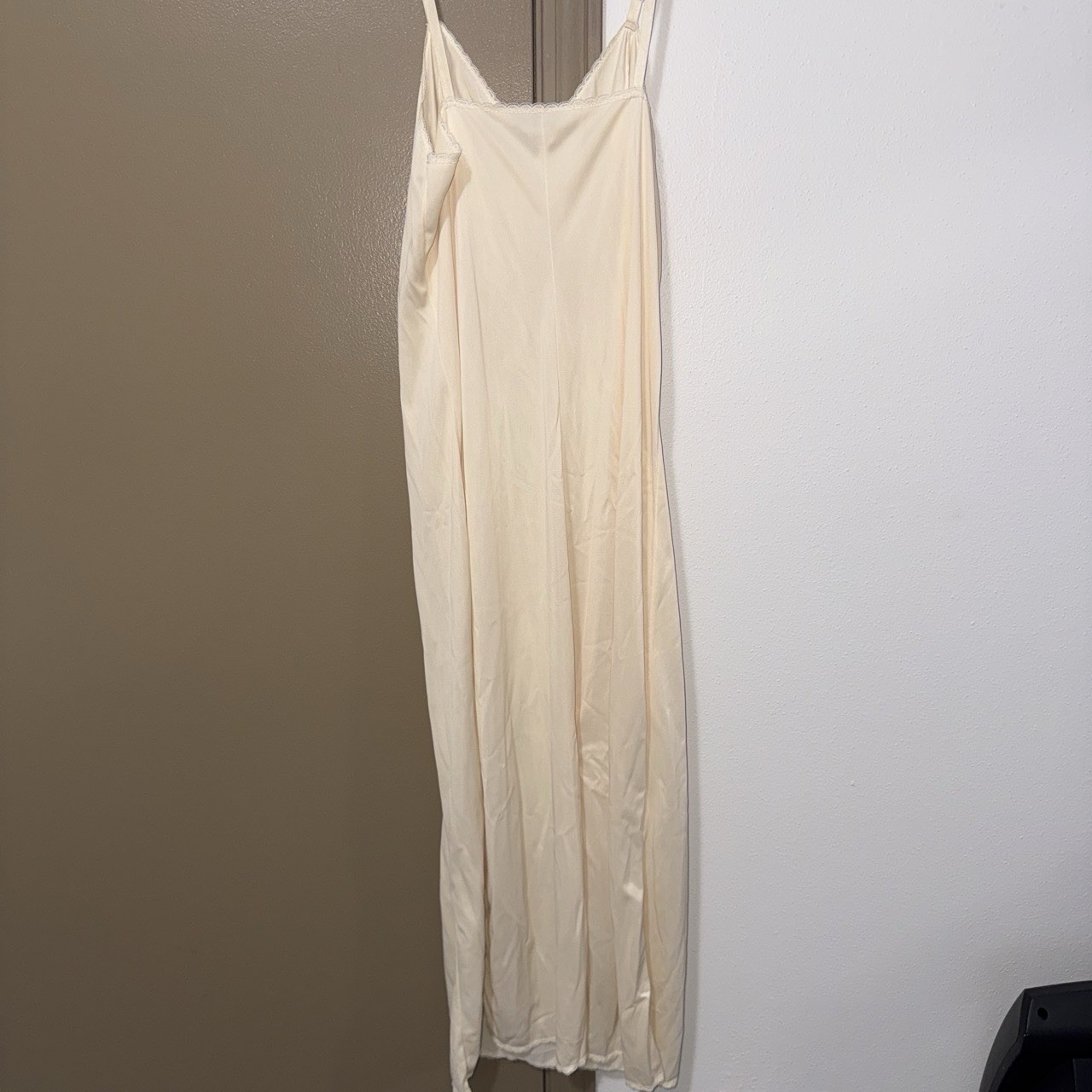 VINTAGE 40s 50s 60s 70s Kayser Beige Vintage Women’s Slip Full Slip Size 36