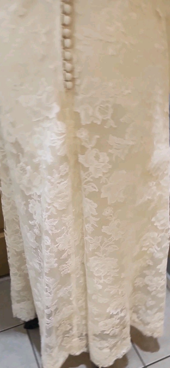 VTG 1960s Alfred Angelo Edythe Vincent Lace Gown Veil Set