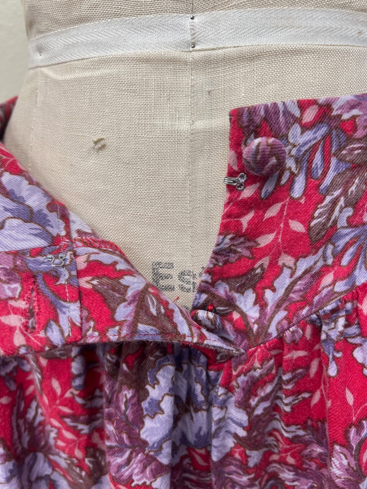 EUC Vintage 1980s Floral Red Purple Cotton Flannel Western Yoke Midi Skirt Small