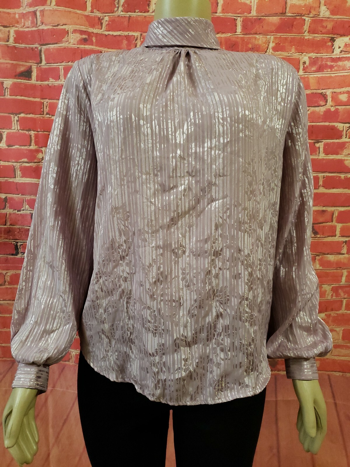Langtry Ltd Vintage 70’s Womens Lavender floral Print Long Slv blouse Size L EUC