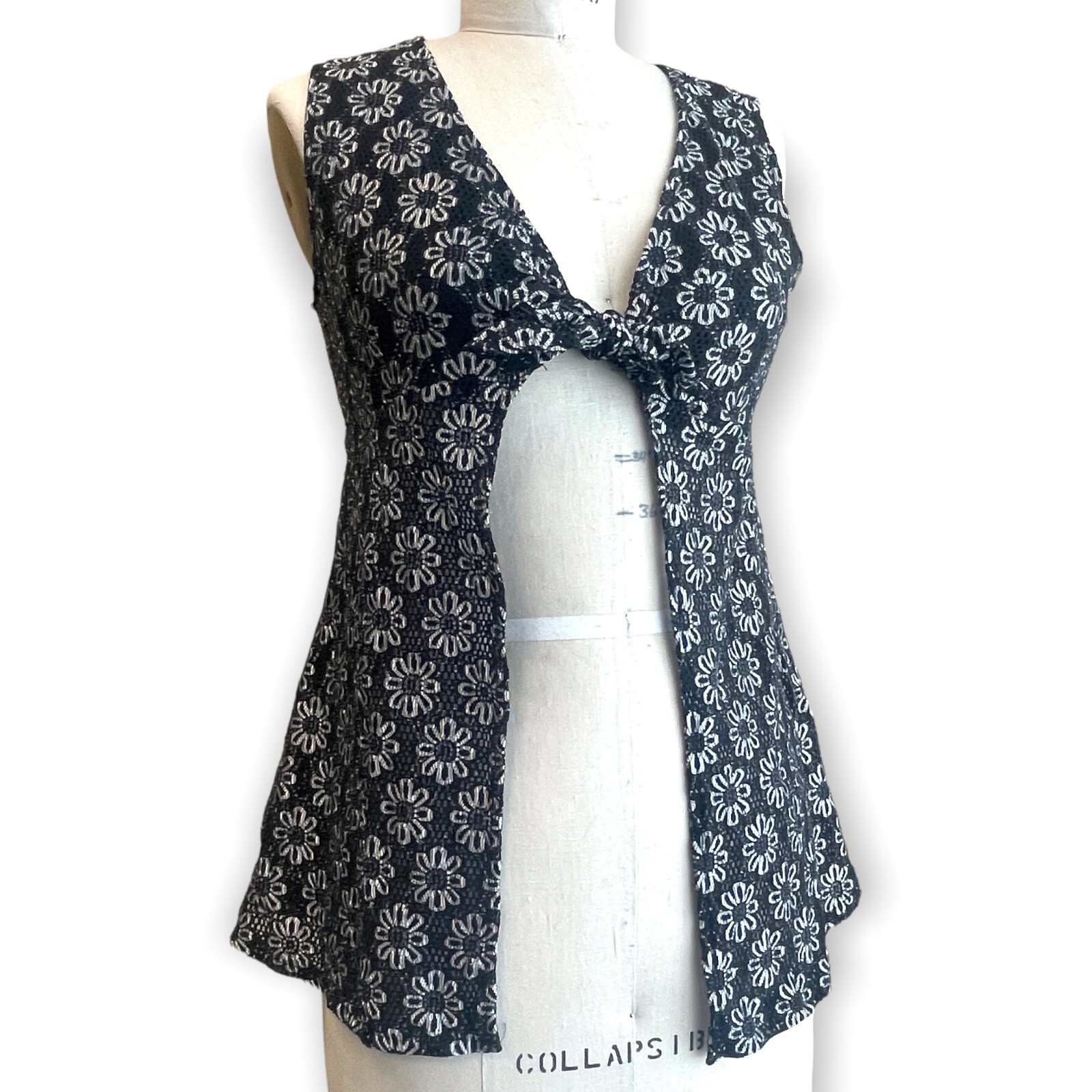 Vintage Y2K 90s does 70s PIA USA Long Tie Front Daisy Madness Sheer Top USA Made