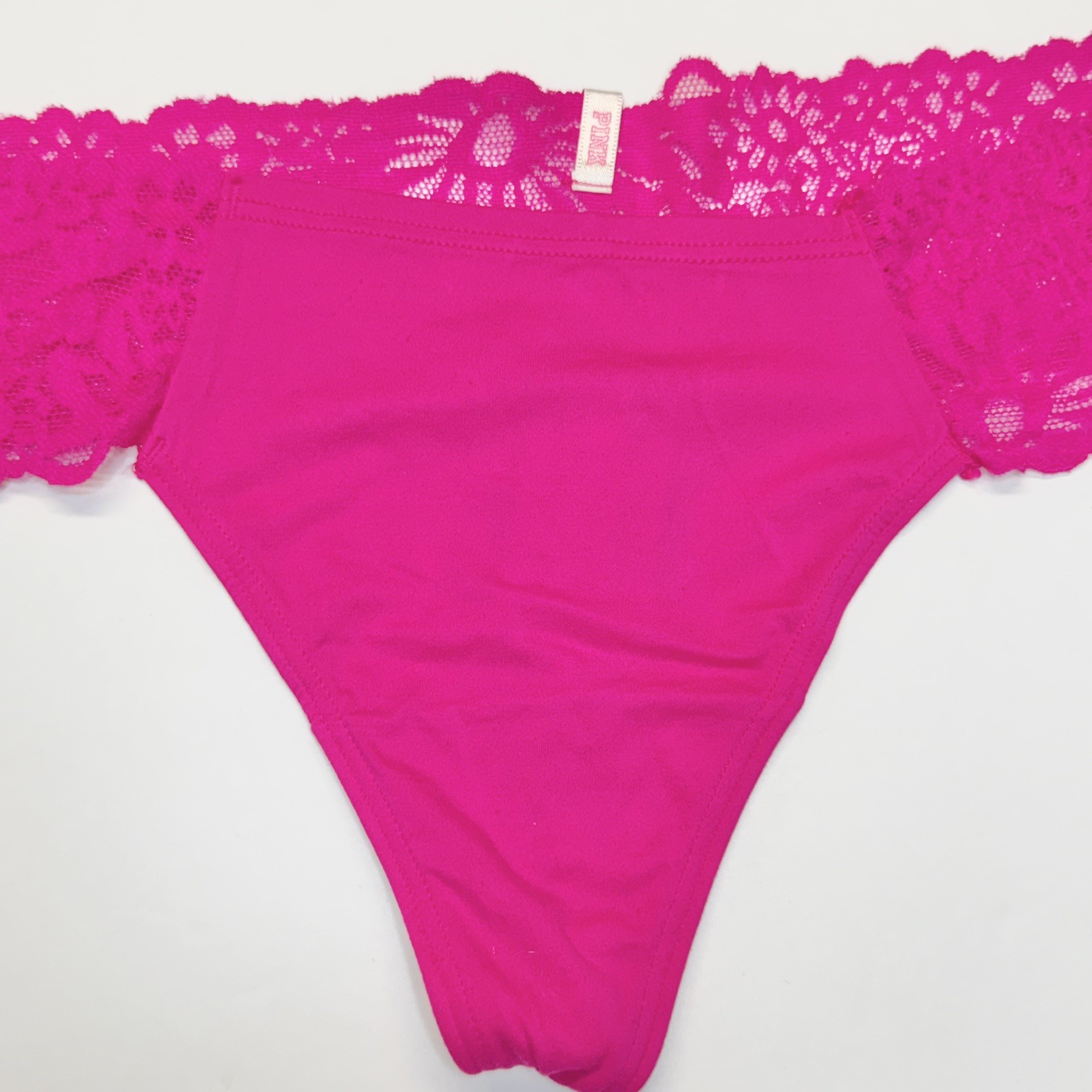 2016 Vintage PINK by Victoria’s Secret Solid Pink Lace Thong Panties Size Medium