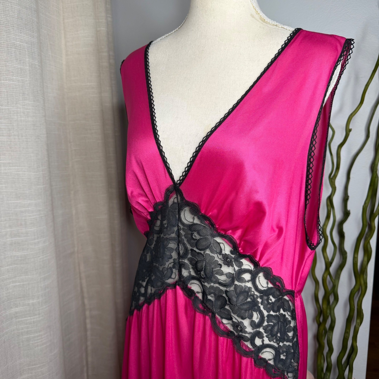 80s Vintage Spotlight Hot Pink Nylon Lace Maxi Nightgown Made in USA Plunge XL