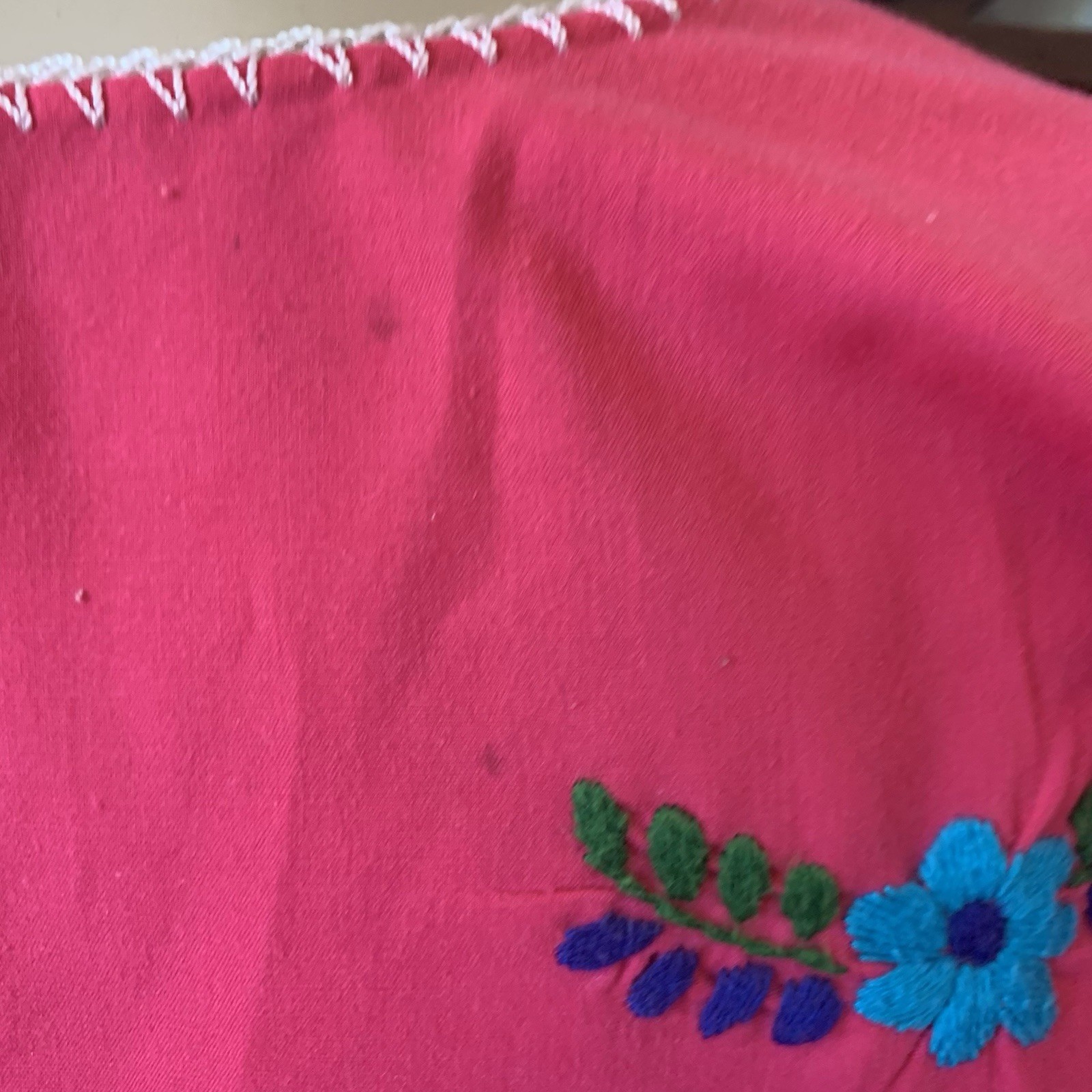 Vintage 80s 90s Mexican pink & multicolor floral embroidered cotton top blouse