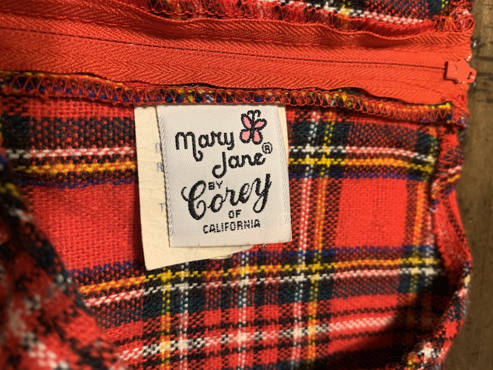 1960s Mary Jane Red Tartan Plaid Jumper Dress – Vintage Size 4 Fits S/M Holiday