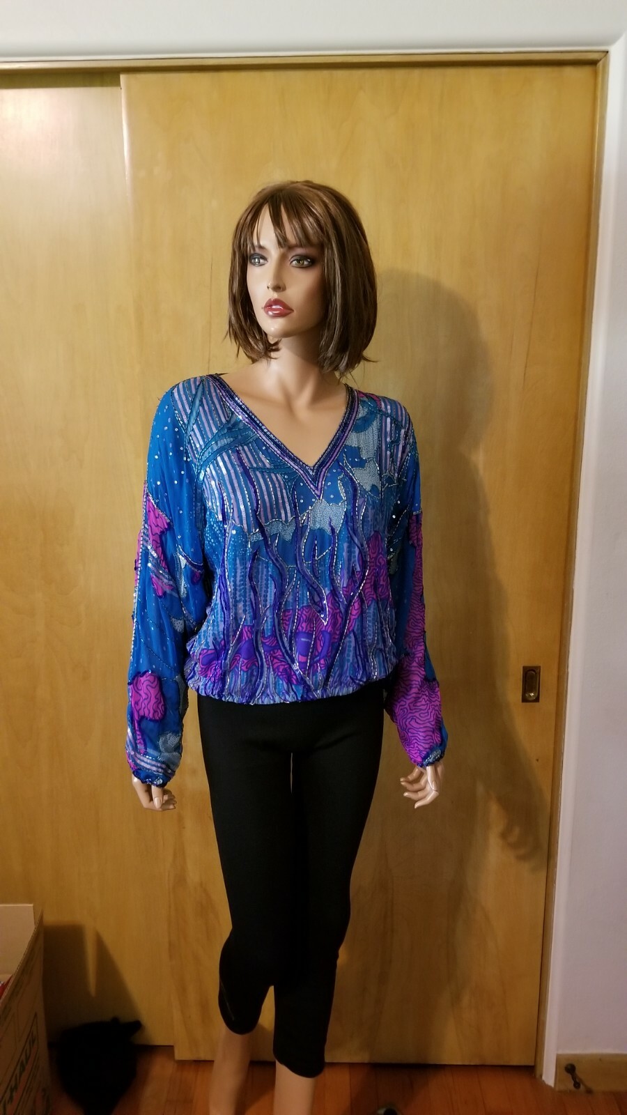 VTG. WOMEN’S JUDITH ANN CREATIONS SILK TOP W/BEADING & SEQUINS ~ SMALL