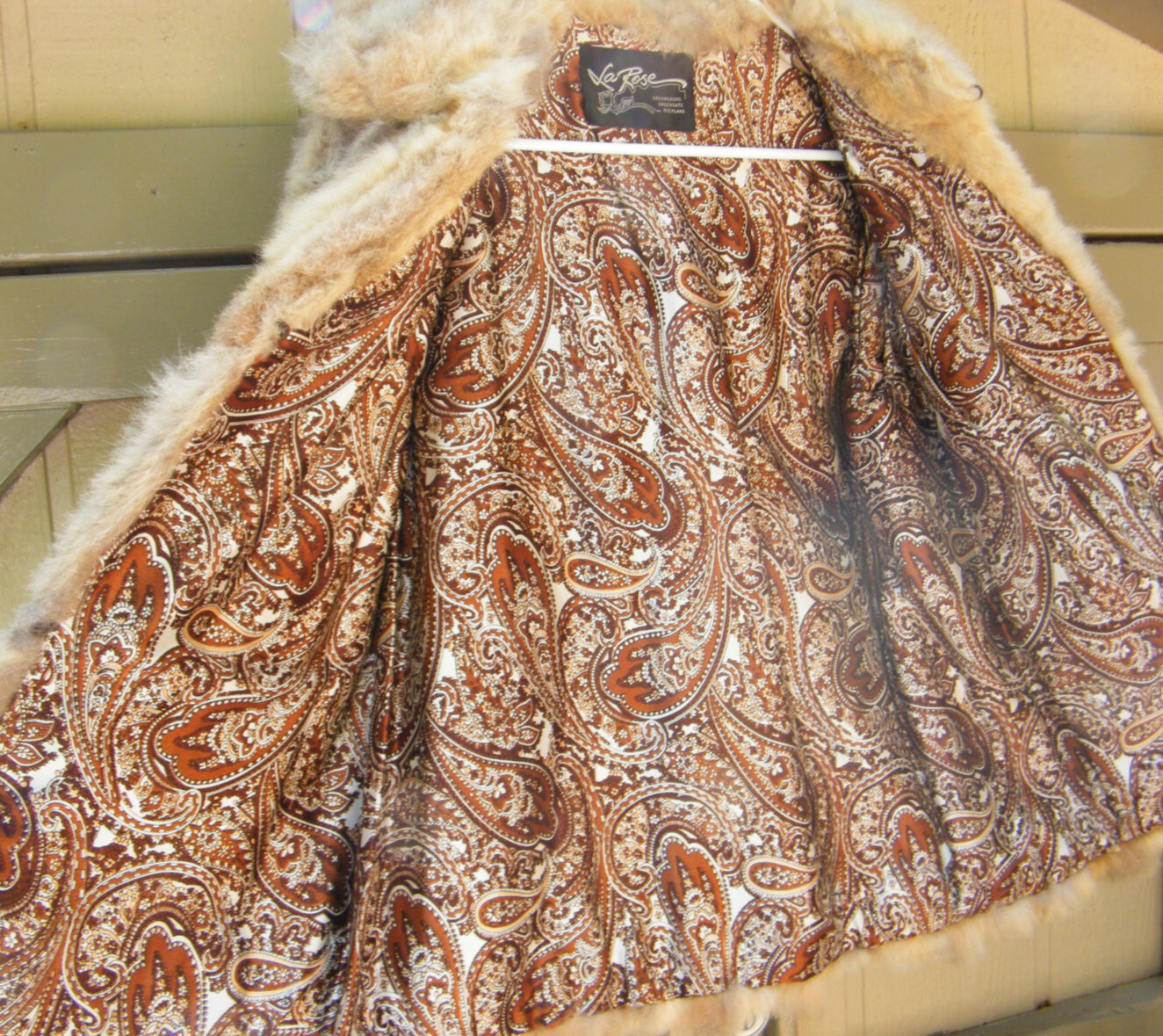 Vintage La Rose Shop Greensburg PA Fur Collared Fluffy Jacket Coat Small