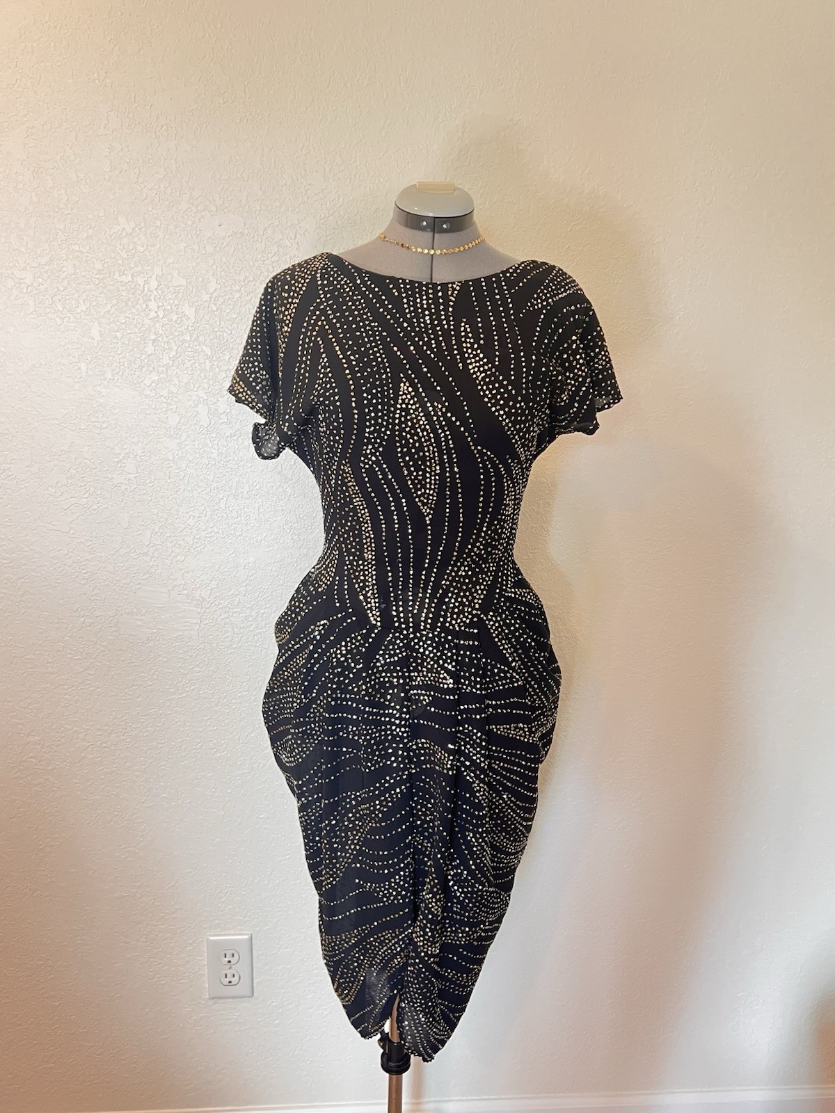 Vintage Hearts 1980s Art Deco Hourglass Glitter Cocktail Dress Size 9 USA Made