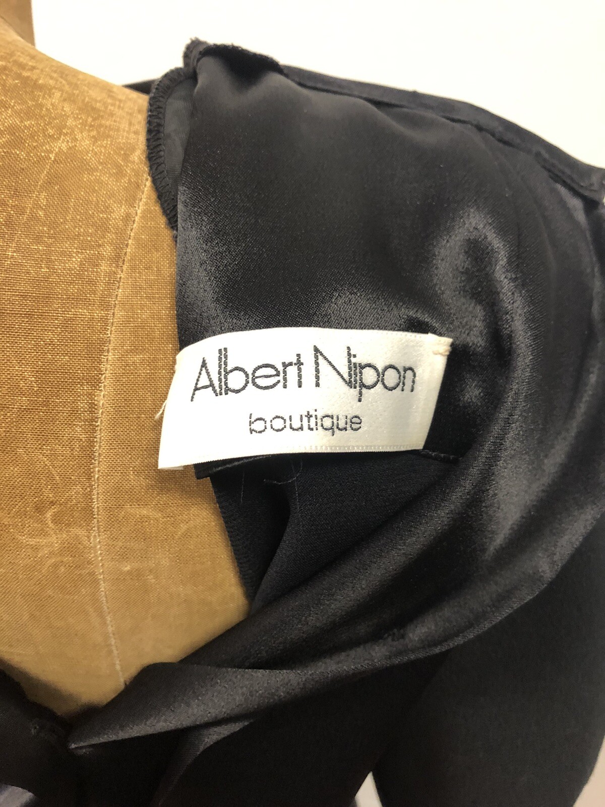 VTG 1980’s ALBERT NIPON Short Sleeve Black Dress, Great Details, Classic Look!