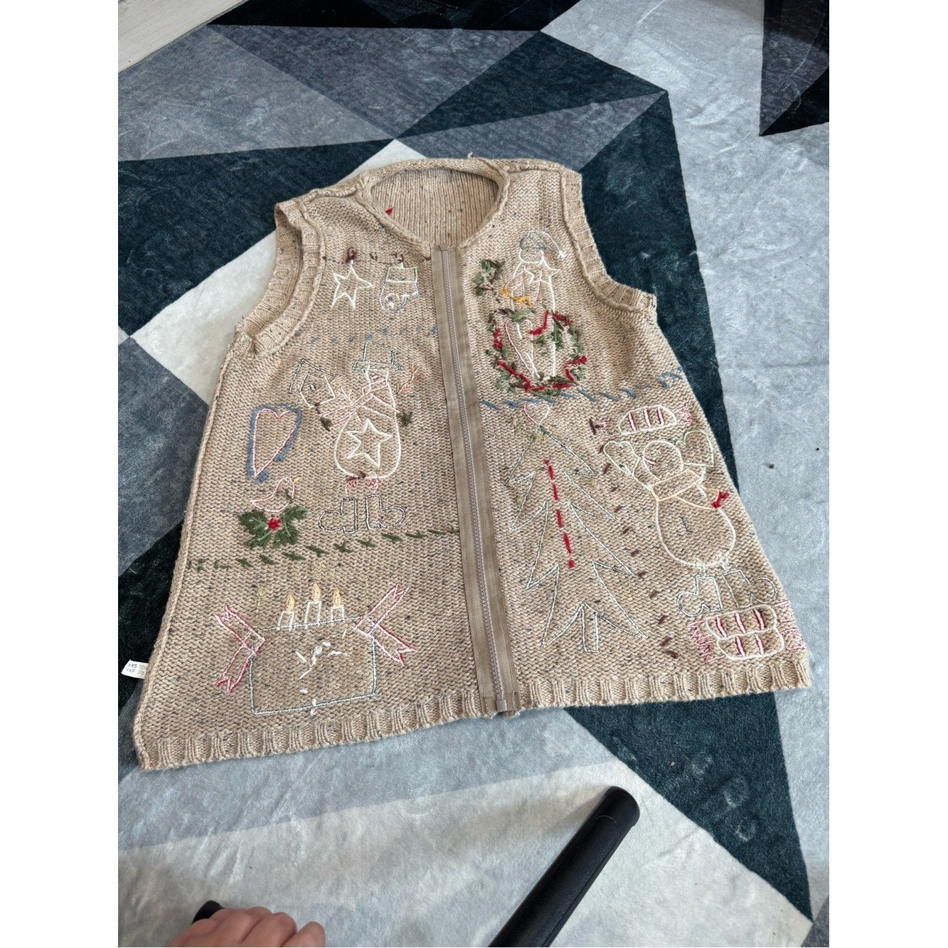 Vintage style tacky ugly Christmas zip up vest size medium