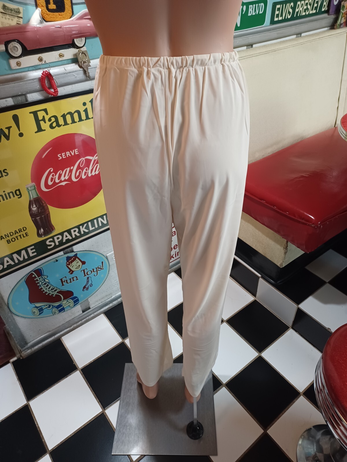 True VTG 1960s Nylon Pajama Set M Mid-century Mod Groovy Coral MCM EUC Ladies