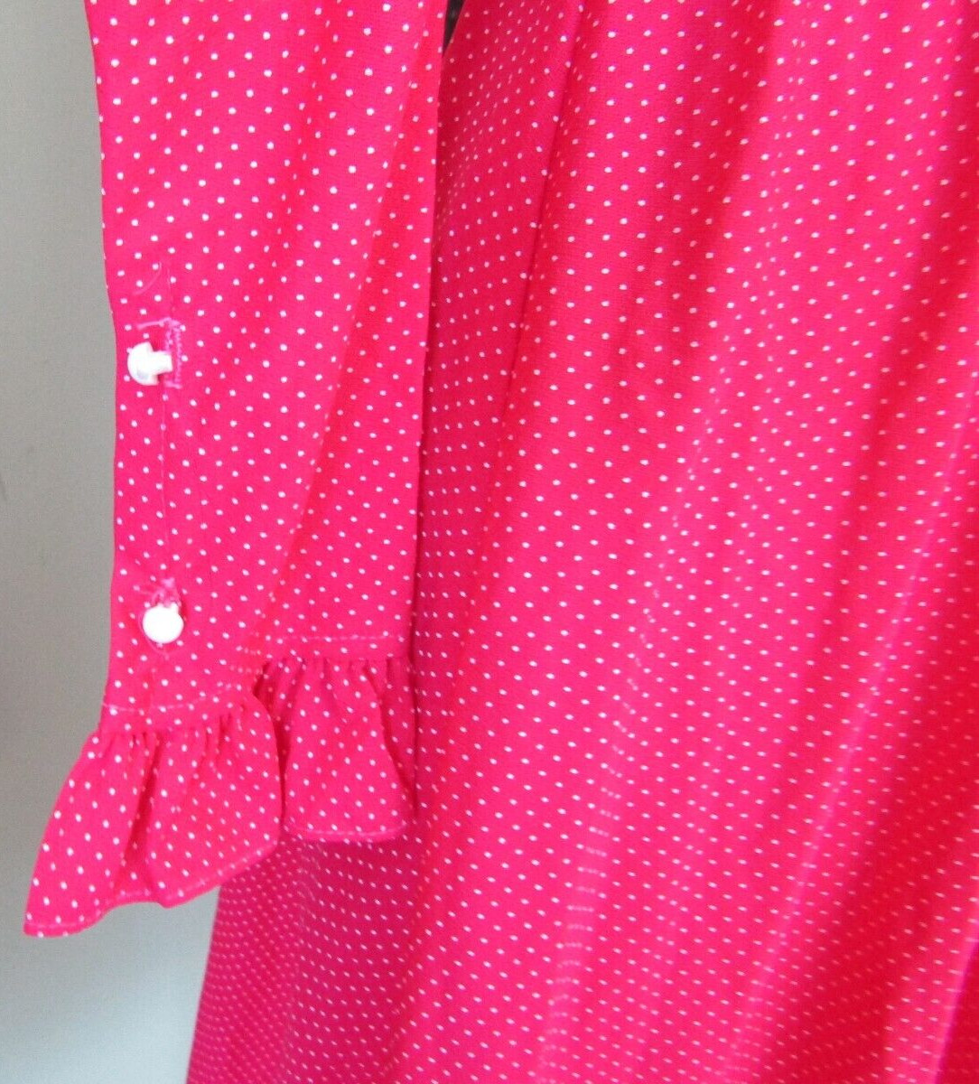 VINTAGE 1970’S PINK DOT RUFFLE DRESS / 36″ BUST MEASURE