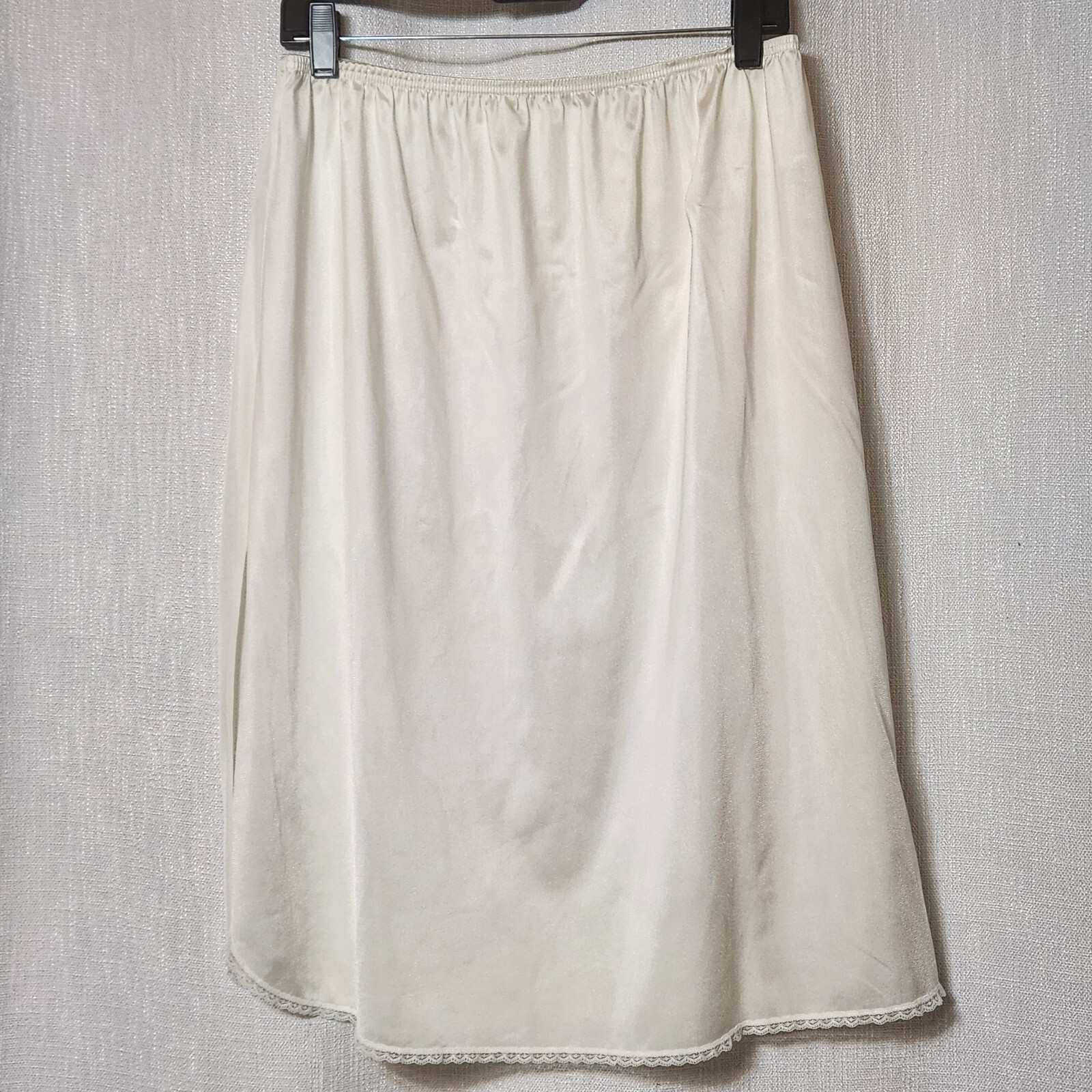 Vassarette Womens Half Slip White Size 28″-44″ XL Lace Edge Side Slit