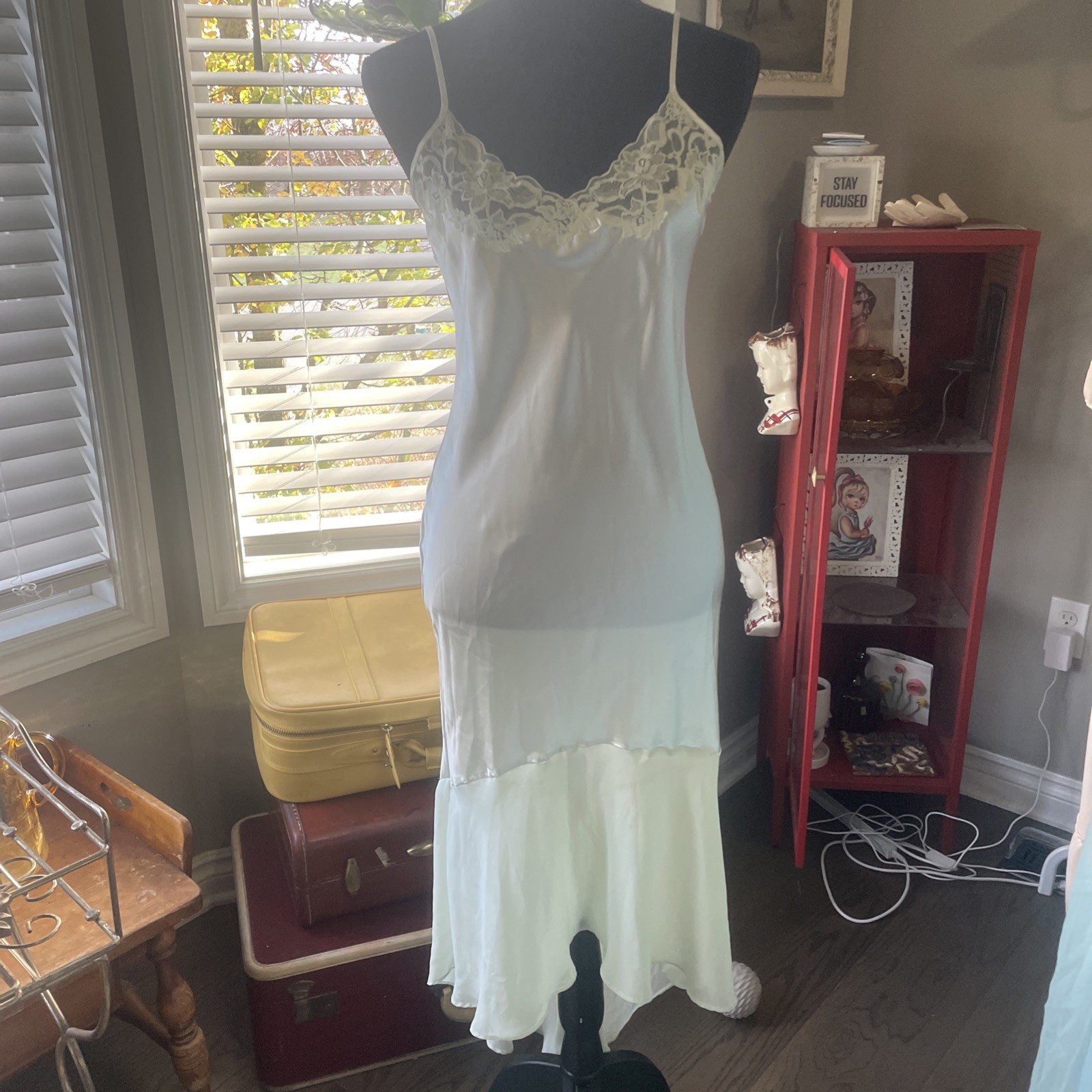 Nine & Company 2 Piece Small Vintage Lingerie Gown And Robe Nightgown