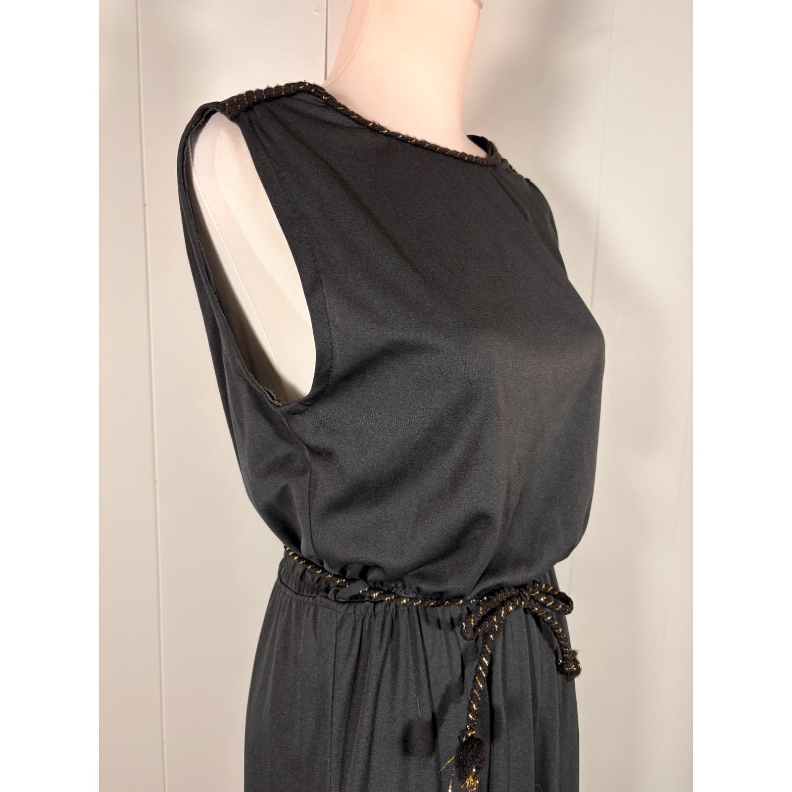 Vintage 70s Black Maxi Dress Women’s 12 Sleeveless Chic Whimsigoth Retro Gothic