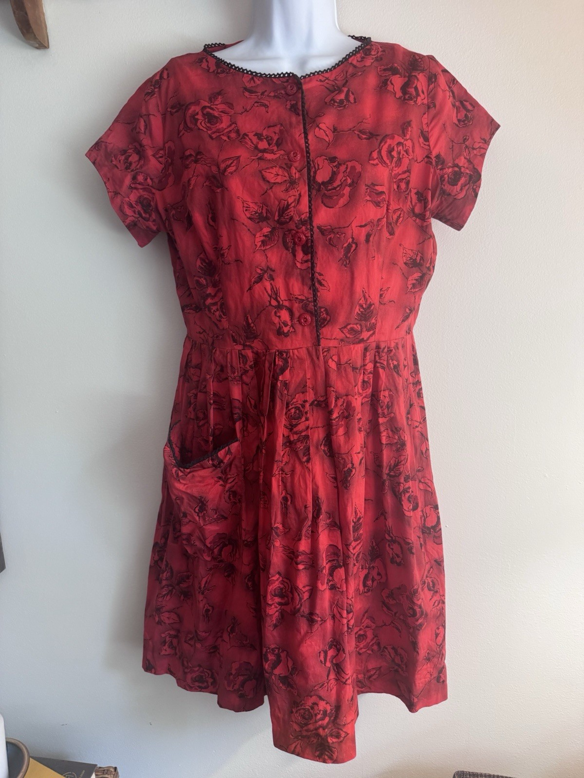 Vintage 1950s Mode O Day Red Black Rose Cotton Day Dress Rockabilly Medium