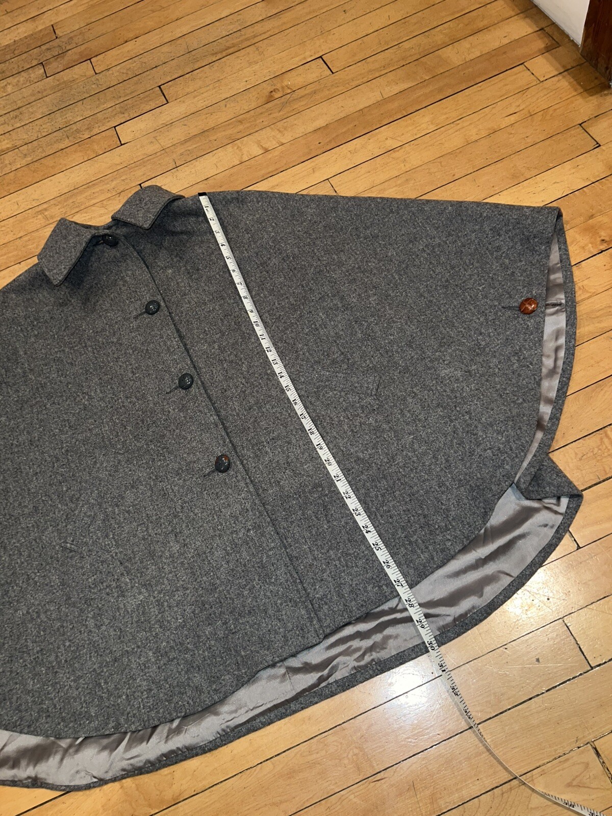 Vintage C.C. Filson Co Eddie Bauer Womens Cape Sz M 100% Virgin Wool Gray USA