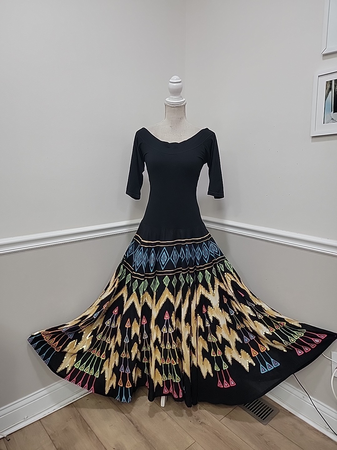VTG Me Jane Native American Folk Art Wearable Art Full Circle Dress Skirt L