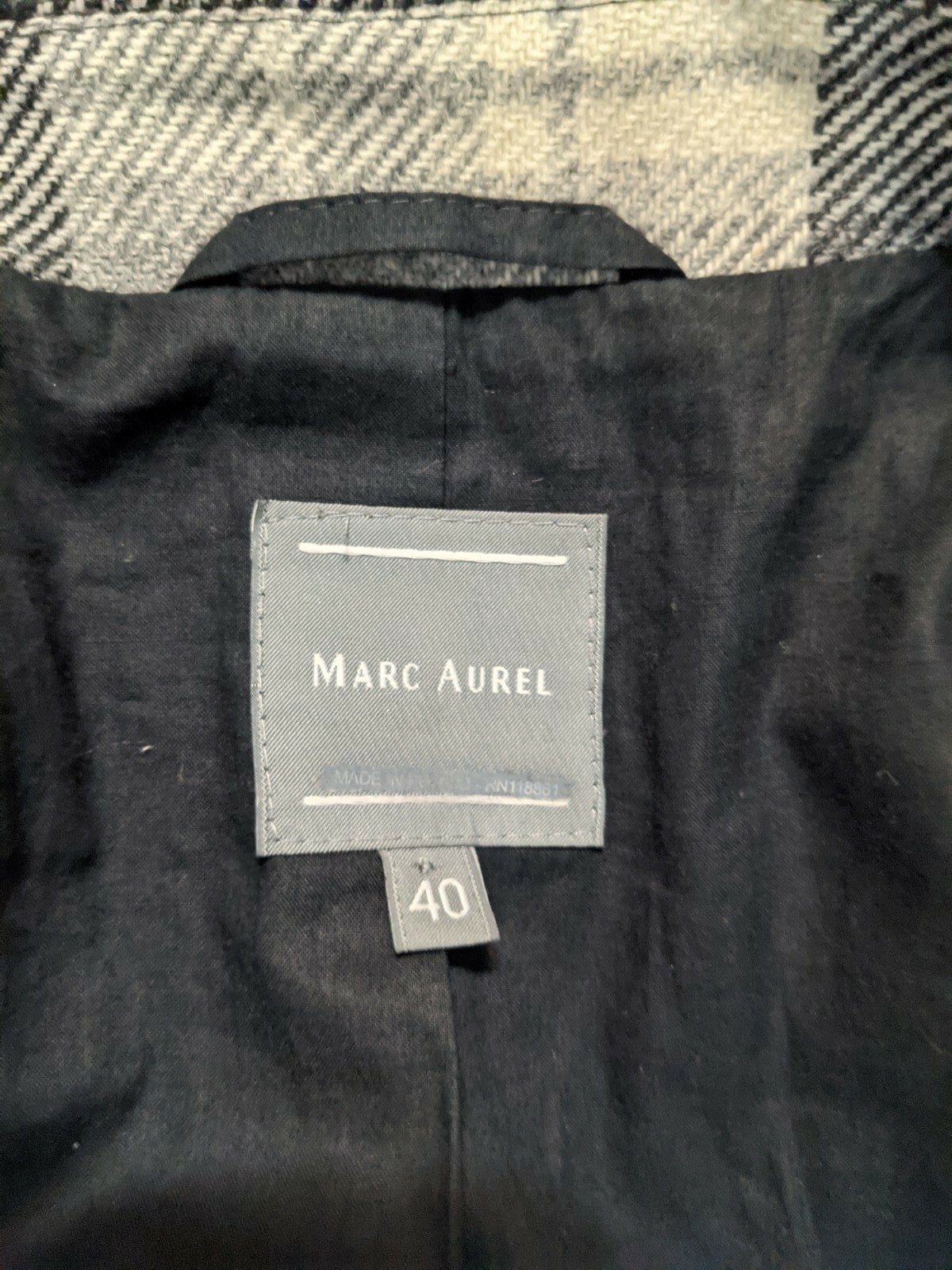 VTG Marc Aurel Black Blue White Plaid Blazer Sz 40 Medium M