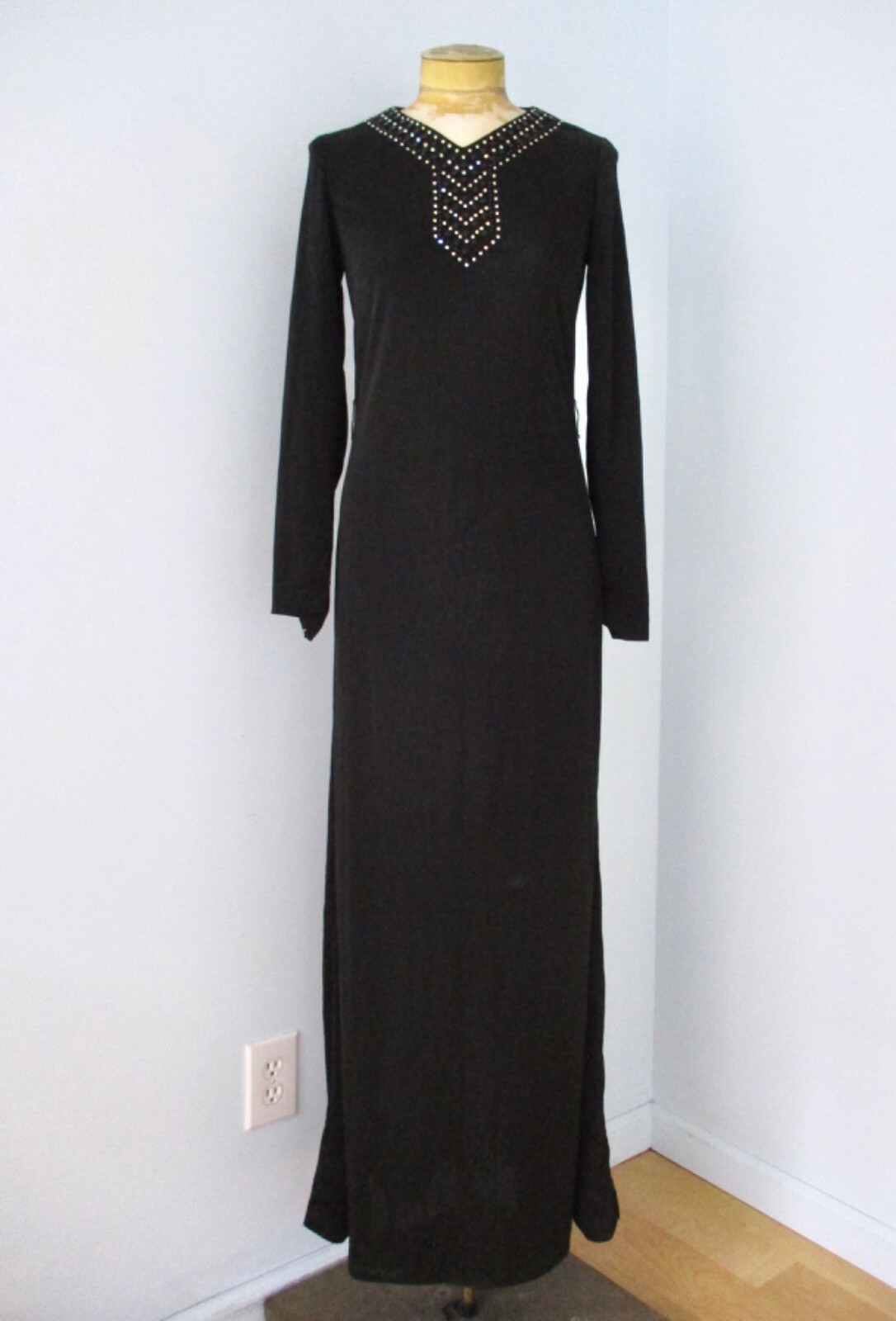 Vtg 70s Carillon black poly knit maxi column dress evening gown jewel neck S